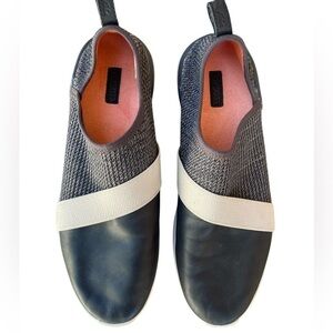 Olukai Women's Miki Slip On - Grey/Black Olukai Ladies Casual SZ 8.5